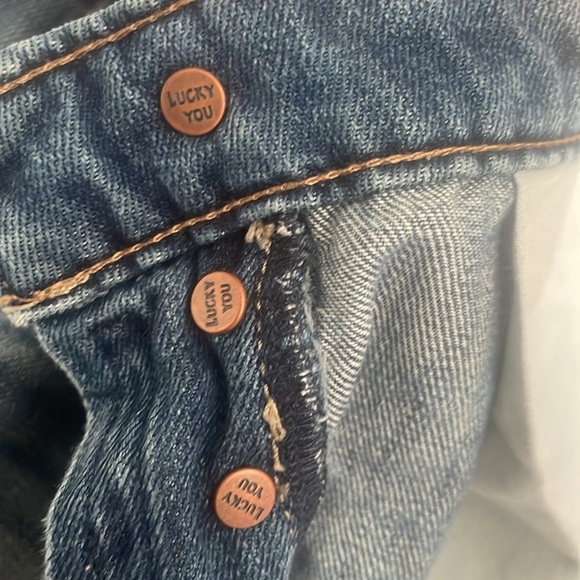 👖 Lucky Brand Cut-Off Denim Shorts – Women’s Size 8/29 👖 - Picture 10 of 12